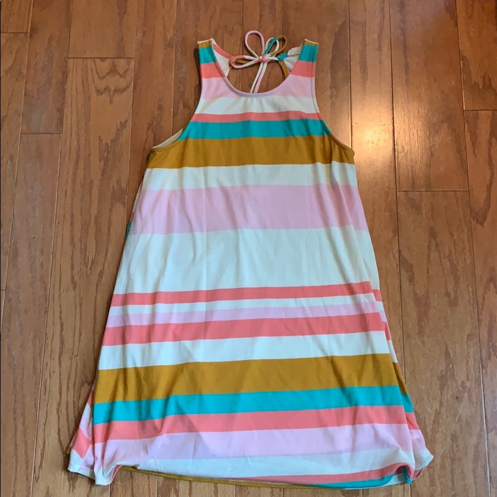 Multi stripe dress with keyhole cutout in back.